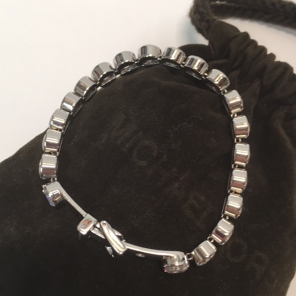 Michael Kors Bracelet 🖤 - Picture 16 of 16